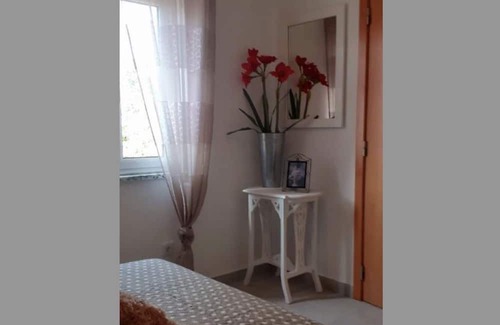 Alqueidao Apartamento | Apartment 'Quinta Do Pôr Do Sol' with Mountain View, Shared Garden and Wi-Fi