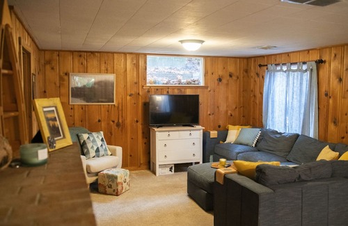 Edmonds Casa | Charming and Spacious PNW Escape