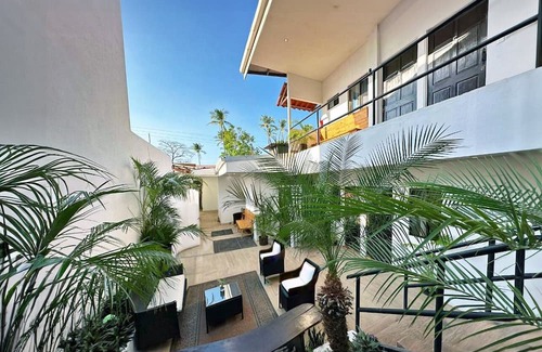 Tamarindo Casa | Queen Room #6 for 2 people