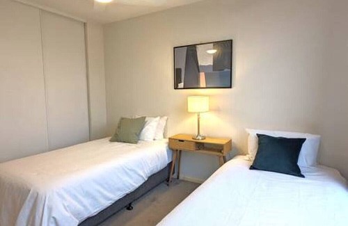 Melbourne Apartamento | Treetop Tranquillity on Queen