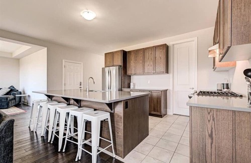 Downsview Casa | Downsview Park Private Bedroom E
