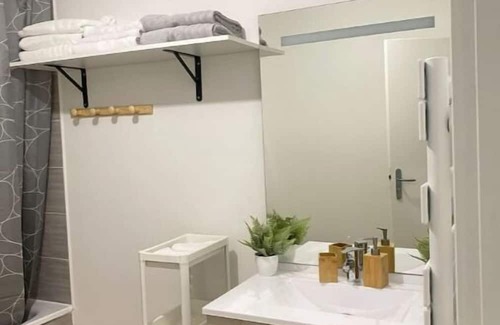 Noisy-le-Sec Apartamento | Bel Appart T2 Idéalement Situé