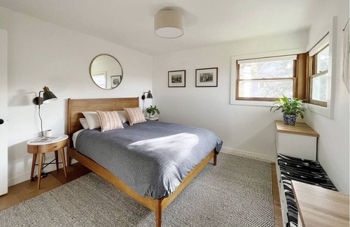 Hosford-Abernethy Casa | Architect Remodeled Mid Century in Foodie Paradise