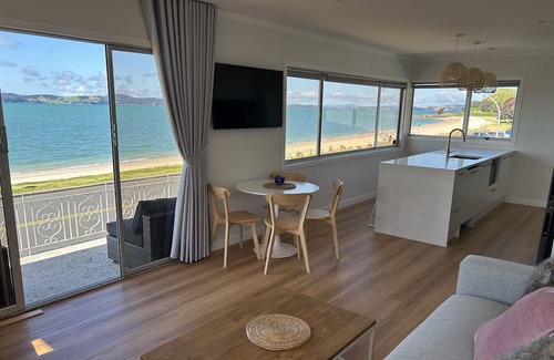 Maraetai Casa | Maraetai Beachfront Retreat