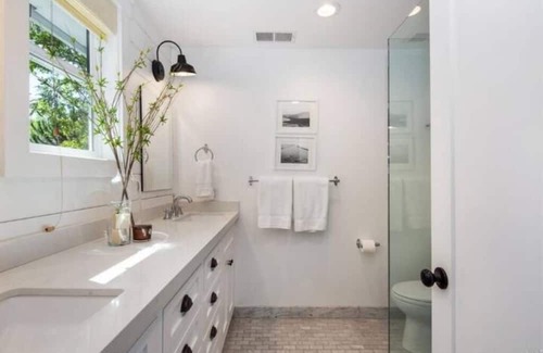 San Anselmo Casa | Marin Craftsman Multi-Unit w/ Pool & Hot Tub