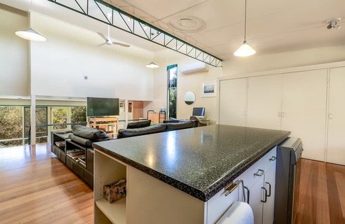Bellarine Peninsula Casa | 100 Steps from Main Beach and Pet Friendly