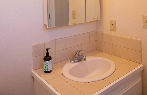 Truckee Casa | Cozy, comfortable house in quiet north Lake Tahoe neighborhood