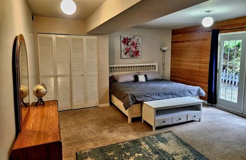 Maple Ridge Casa | Private Basement suite, beautiful ravine! Perfect, Relaxation or Celebration 🤩