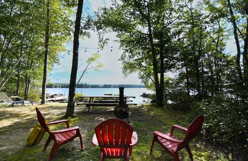 Standish Casa | Private Frye Island waterfront cottage with spectacular sunrise views!