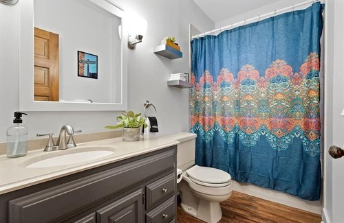 North Kansas City Apartamento | Lovely 1BR 2ndFloor Apt Desirable Location
