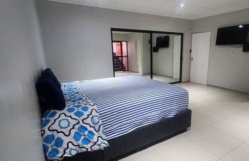 Windhoek Casa | Sweet private room part 2.