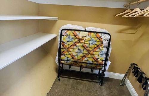 Clemmons Apartamento | Lusting Room 2queen - Non- Smoking- No Pet