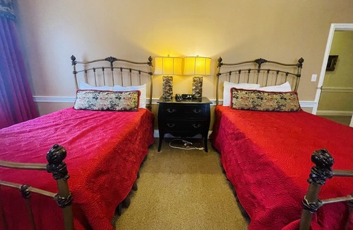 Clemmons Apartamento | Walnut Room 2 double - Non- Smoking- No Pet