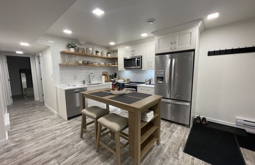Dawson Creek Casa | Back to basics at Bark & Olive. Close to all amenities. Relax in tranquil