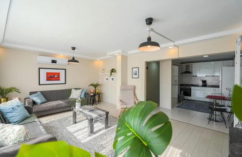 Kaleici Apartamento | Missafir Stylish Flat Near Hadrian's Gate