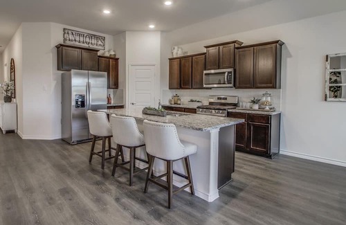 Aubrey Casa | New property nestled in a safe and cozy neighborhood in North Texas