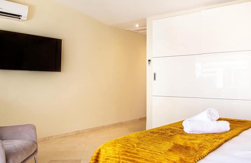 Milla de Oro Apartamento | Penthouse Boutique Suite Marbella