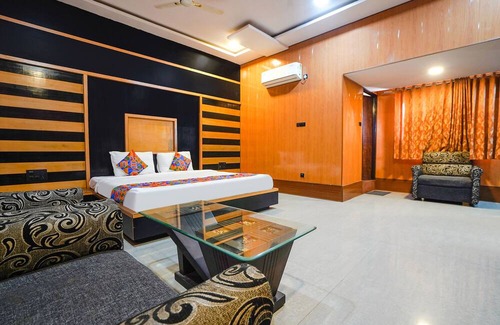 Hingana Hotel | Fabhotel Rahul Palace