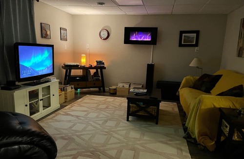 Fairbanks Apartamento | Large, with breakfast and hot tub!