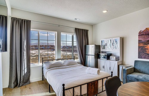Heber Apartamento | Mountain-View Studio ~ 19 Mi to Park City!