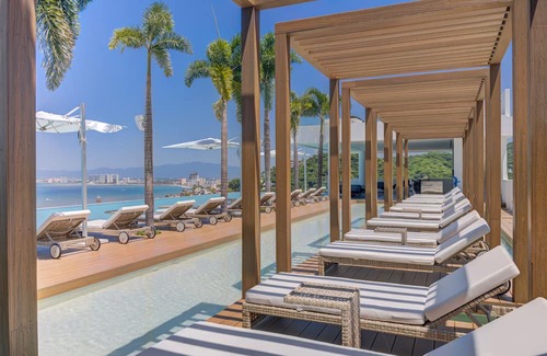 Emiliano Zapata Apartamento | Spectacular Corner SohoPV w/th Ocean/Mountain View