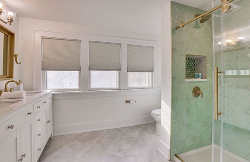 Aksarben - Elmwood Park Casa | Pet-Friendly Omaha Vacation Rental with Deck!