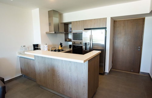 Xcumpich Apartamento | New Deluxe Unit, Signature Condominium by The Harbor