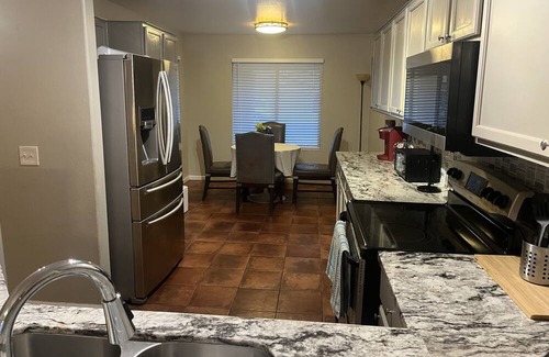 Ashton Ranch Casa | Cozy home in surprise by micah