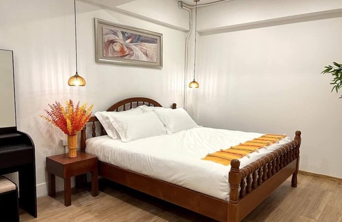 Chakkrawat Apartamento | Private Full-Floor Spacious 5BR in China Town
