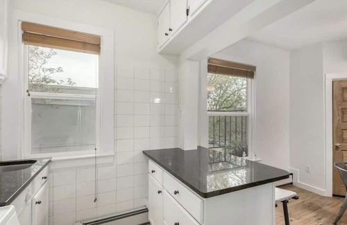 Whittier Condominio | Modern furnished apartment ideally for traveling nurses. Stay in style