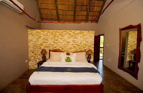Lusaka Province Hotel | Nsofu Lodge