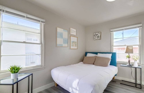 Otay Casa | Charming 3-Bedroom Home: Spacious Yard, Free 3-Car Parking & 30-Day Minimum Stay