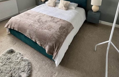 Newton Mearns Casa | large Country Mansion in Glasgow Newton Mearns