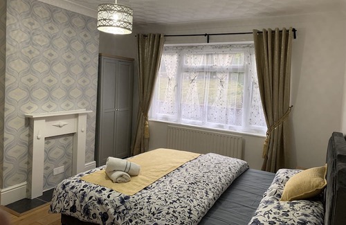 Farnham Apartamento | Luxury Two Bed Deluxe Maisonette