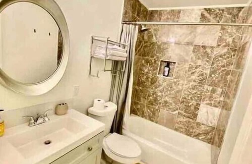 Warner Robins Casa | Cool Duplex "A" for Mid to Long Stays