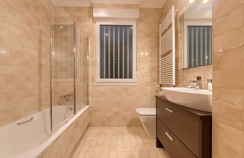 Castanos Apartamento | Charm and Comfort Calle Epalza -Your Family Bilbao