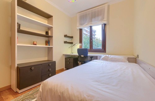 Castanos Apartamento | Charm and Comfort Calle Epalza -Your Family Bilbao