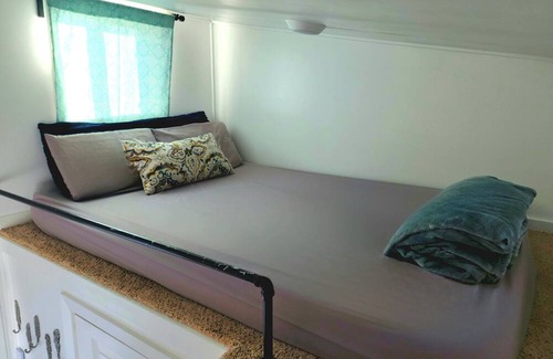 Colorado City Apartamento | Modern Tiny Home with Hot Tub