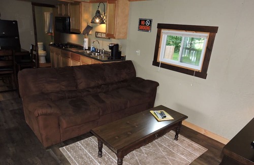 Malaga Cabina | Peace of Mind Cabin at Sparkman Lake