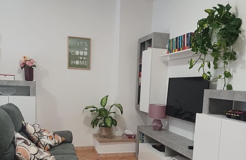 Ronciglione Apartamento | EDEN. LA CASA DI CLAUDIA, con giardino nel verde a due passi dal borgo medievale