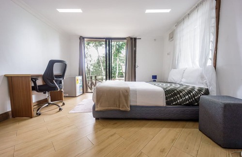 Aburi Cama Y Desayuno | Cosy, personal, family-friendly nature retreat surrounded by trees and fresh air