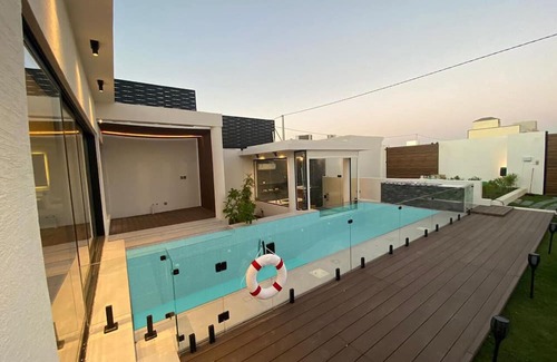 Spring Chalet De Esquí | 5 minutes to airport