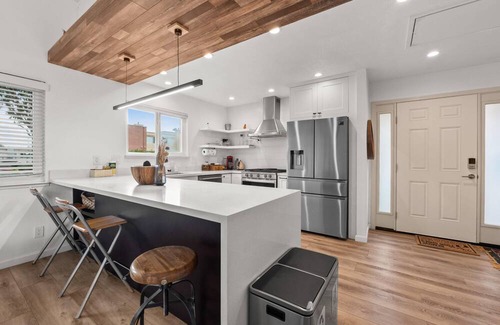 Santa Clara Condominio | Cozy & Bright Japanese Inspired Modern Home