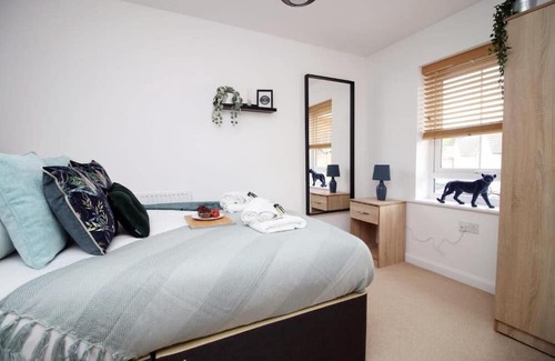 Graig Casa | Ebbw House (3 BR Free parking)