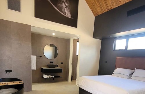 Sampson Flat Casa | Where nature & luxury meet.