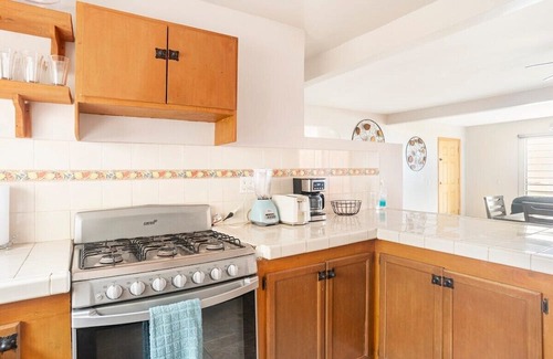 La Fonda Casa | Beachfront 3br Surfers & Gatherings near Rosarito