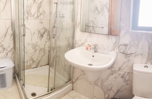Pieta Apartamento | XL Central Home, Close to Valletta and Sliema, King Size Bed