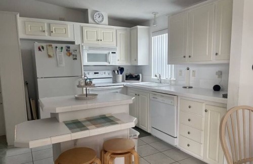 Nettles Island Casa | Bright and Cozy Beach House | 2 Bed, 2 Bath