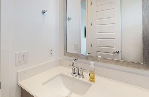 South Mountain Casa | Spacious, mountain view home with a private pool, enclosed yard, & washer/dryer