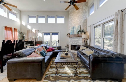 Travis Landing Casa | Mountain Cabin Home w/ Great Views of Lake Travis. Pet-Friendly!
